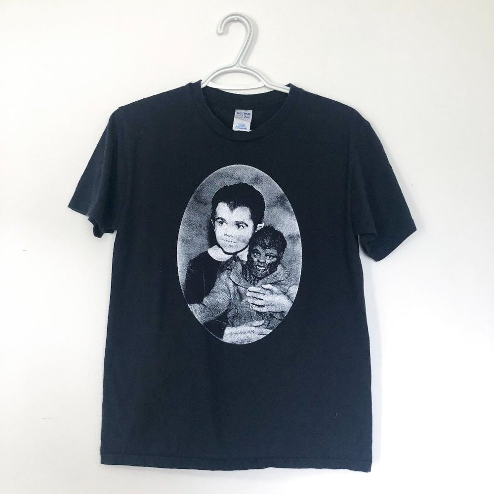 Eddie Munster graphic tee size small